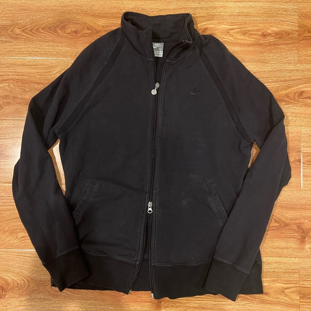 black nike double zip jacket